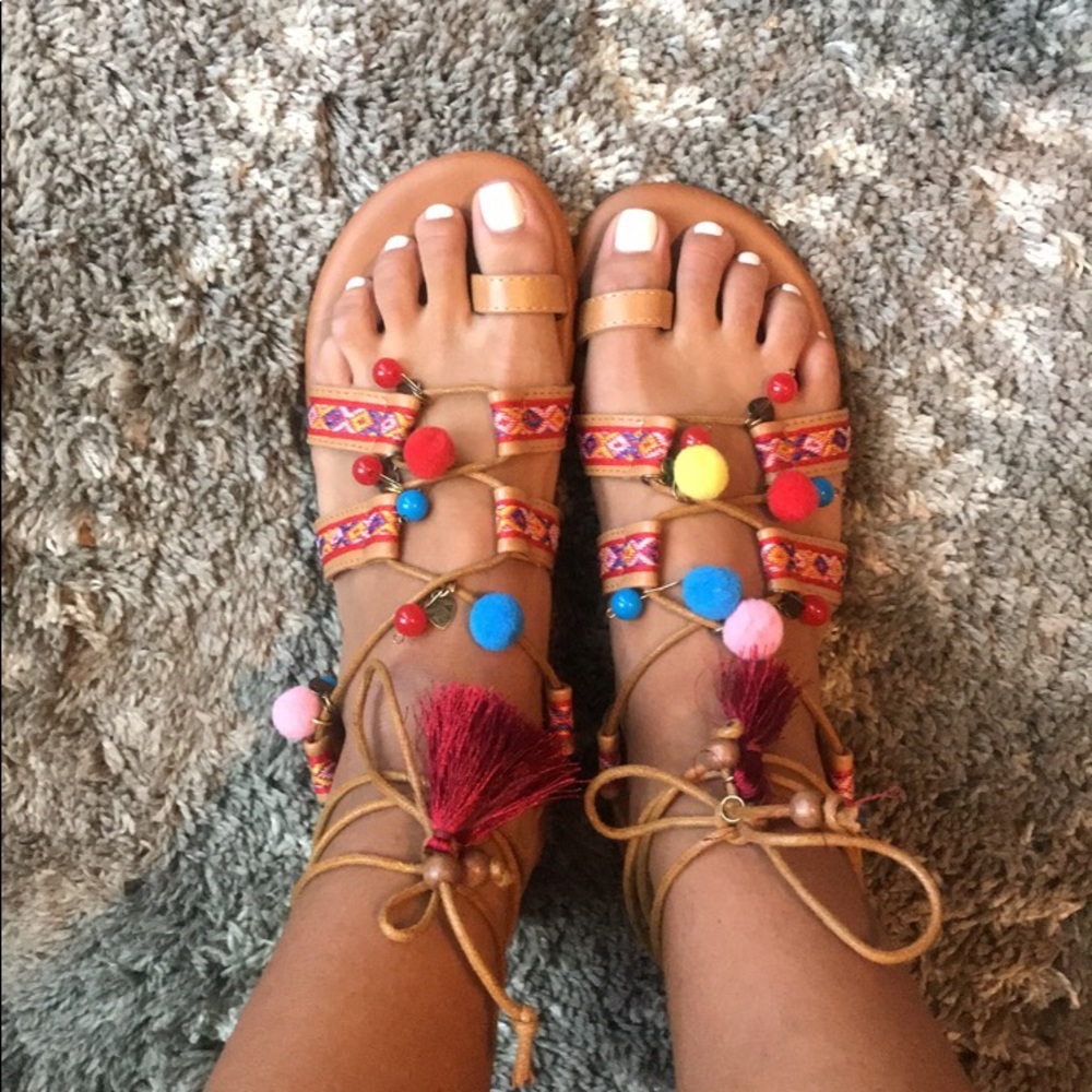 NEW - tribal,tassle,charmed tie Sandals! Sz. 8